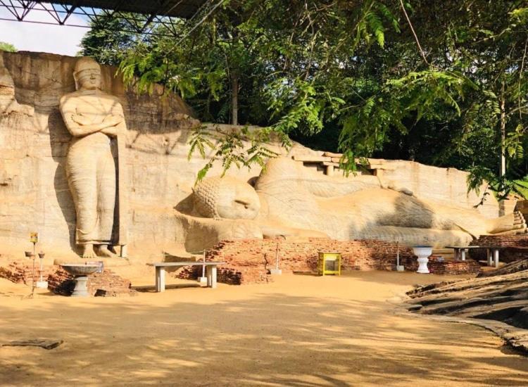 Kumari Guest House Polonnaruwa Exterior foto